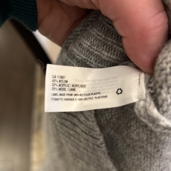 Gap Cosy Cowl Neck Light Grey 25% Wool Size Medium - Picture 6 of 6